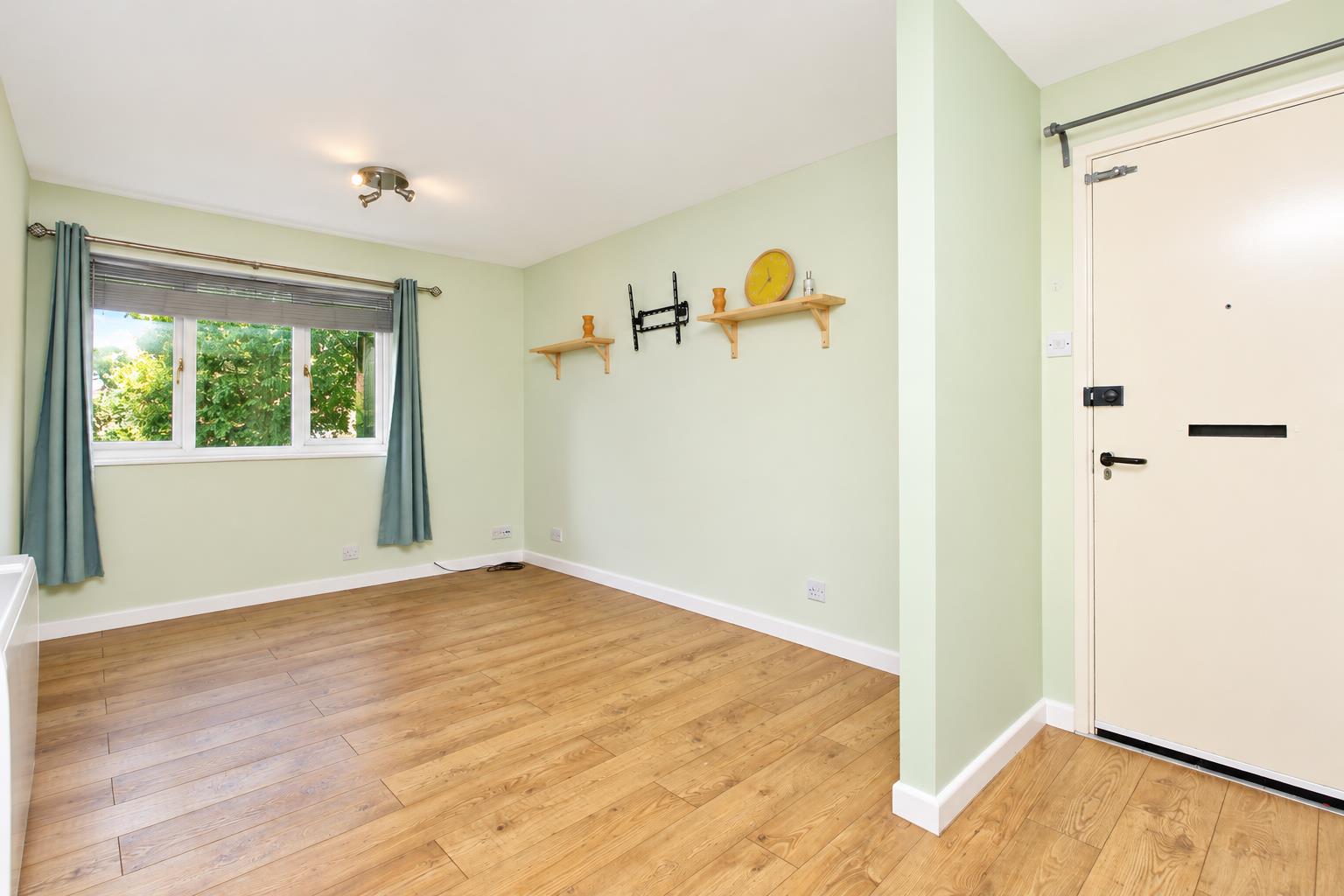1 bed property in Denmead, Milton Keynes